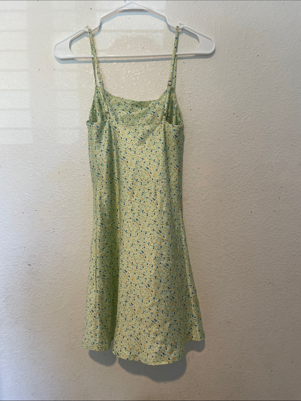Princess Polly Light Green Floral Slip Dress - Picture 2 of 3